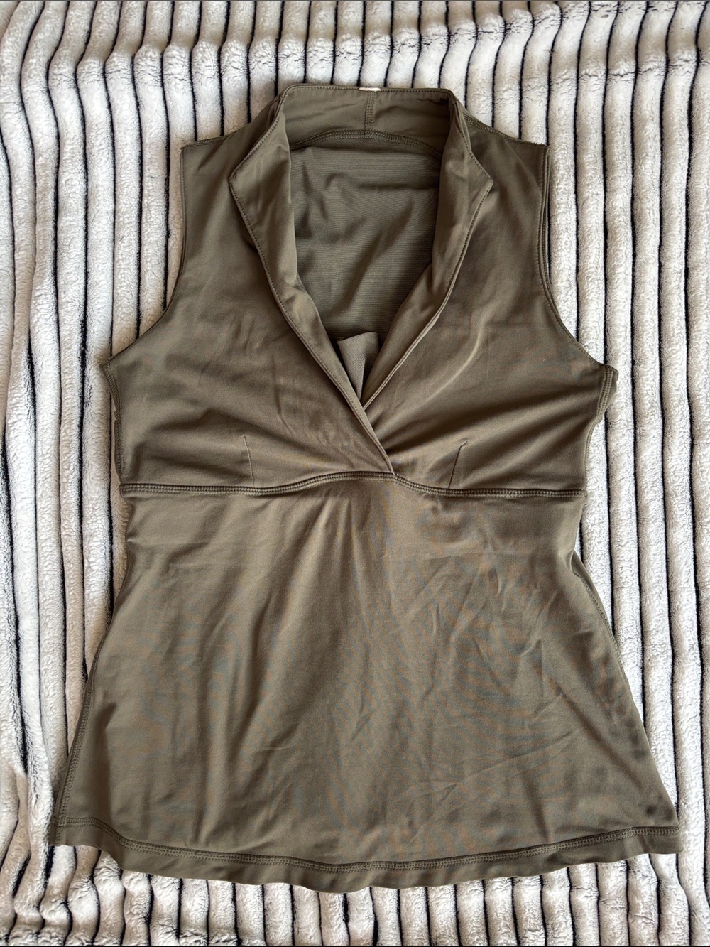 lululemon athletica Olive V-Neck Sleeveless Tank